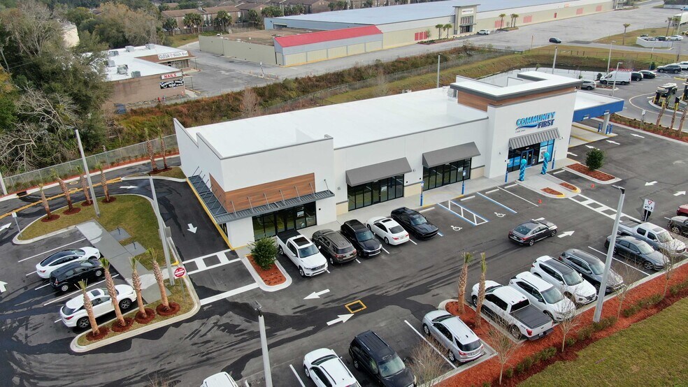 More Photos Of 5617 Beach Blvd, Jacksonville Storefront For Lease