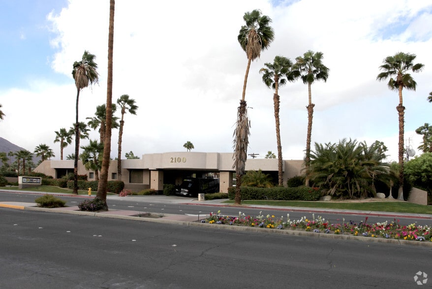 Primary Photo Of 2100 E Tahquitz Canyon Way, Palm Springs Medical For Lease
