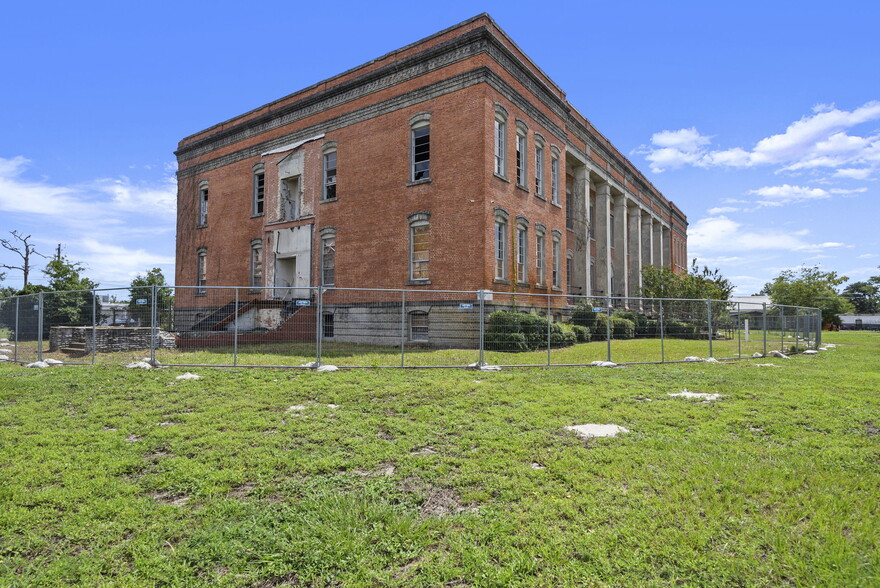 More Photos Of 101 E 7th St, Panama City Schools For Sale