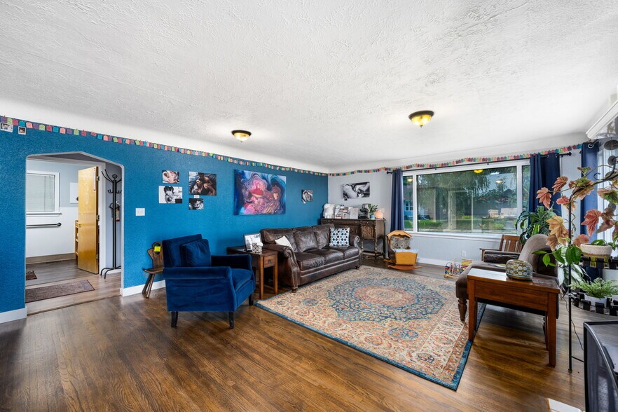 More Photos Of 1048 N 3rd St, Coeur d'Alene Office For Sale