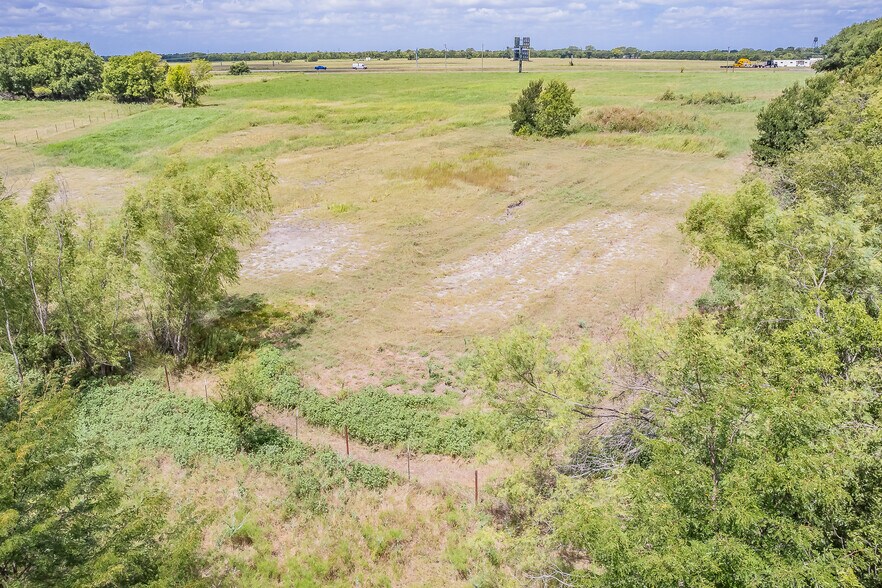 More Photos Of 1601 N Interstate 45, Palmer Land For Sale