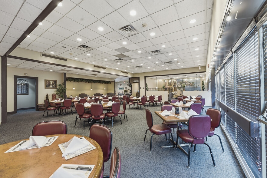 More Photos Of 4210 12th St NW, Canton Restaurant For Sale