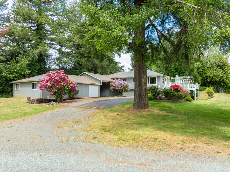 More Photos Of 498 W Central Blvd, Coquille Self Storage For Sale