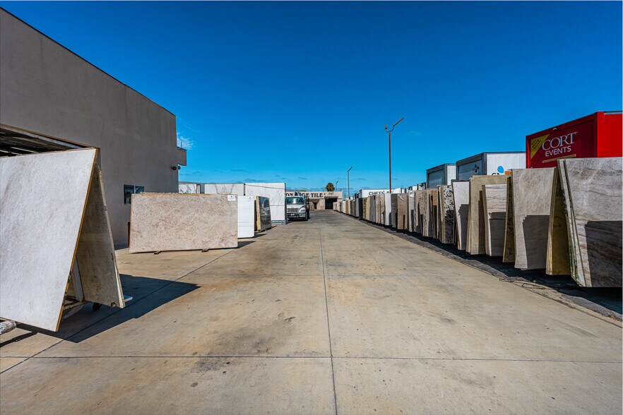 More Photos Of 1701 S State College Blvd, Anaheim Manufacturing For Sale