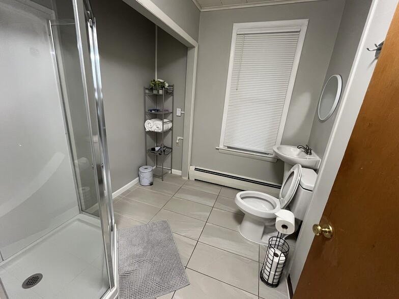 More Photos Of 110 Main St, East Hartford Office Residential For Sale
