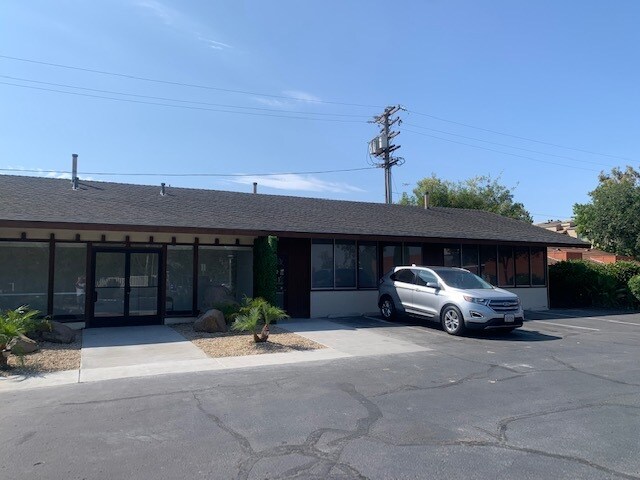 More Photos Of 7434 Jackson Dr, San Diego Medical For Lease