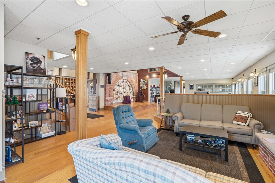 More Photos Of 116 W Main St, West Branch General Retail For Sale
