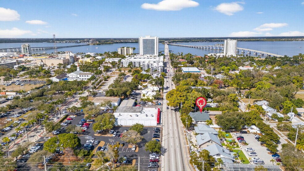 More Photos Of 1793 Fowler St, Fort Myers Freestanding For Sale