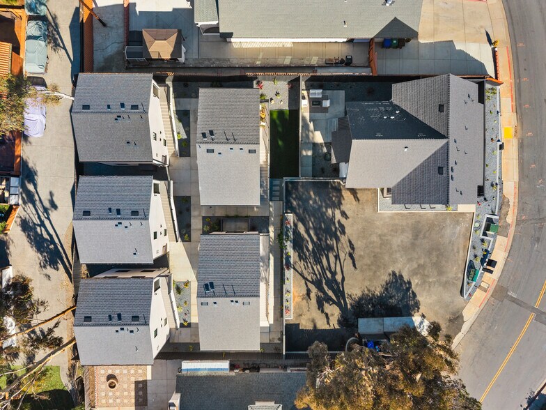 More Photos Of 832 Desty St, San Diego Apartments For Sale