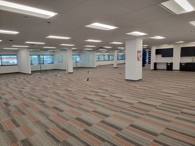 More Photos Of 399 Hoes Ln, Piscataway Office For Lease