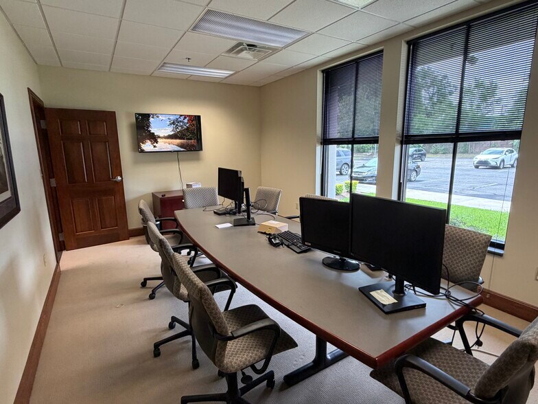 More Photos Of 4757 Oneal Ln, Baton Rouge Office For Sale