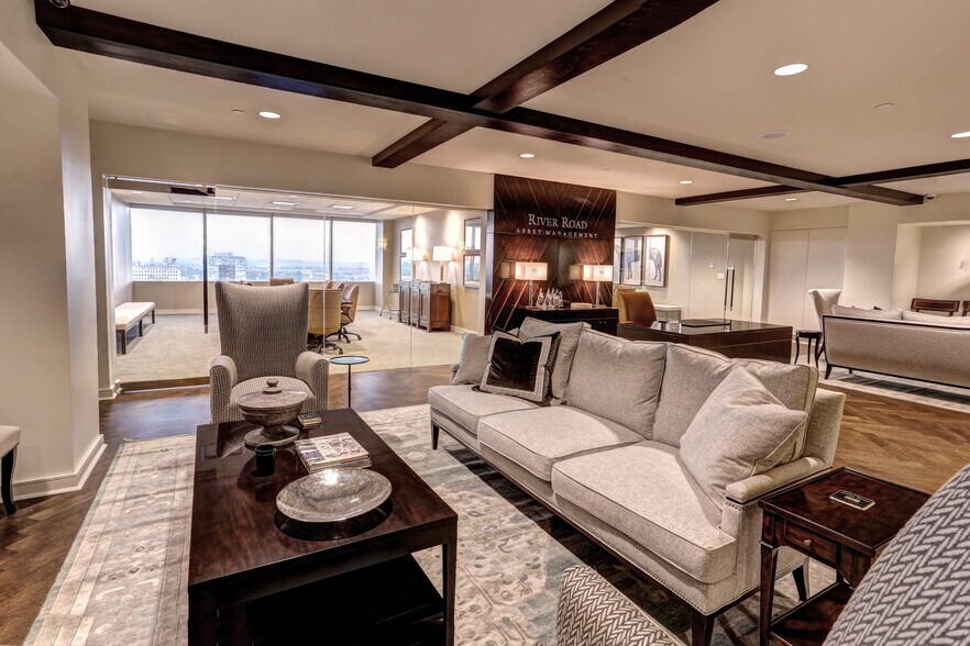 More Photos Of 462 S Fourth St, Louisville Office For Sale