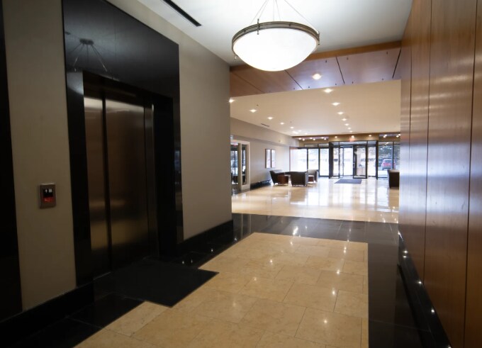 More Photos Of 1960 Technology Dr, Troy Office For Lease