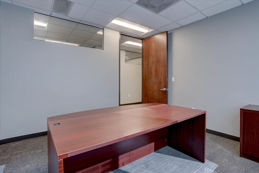 More Photos Of 140 E 19th Ave, Denver Office For Sale