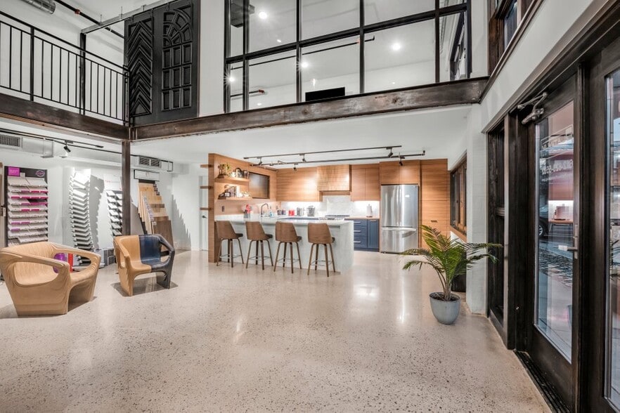 More Photos Of 810 N Lilac Dr, Golden Valley Loft Creative Space For Sale