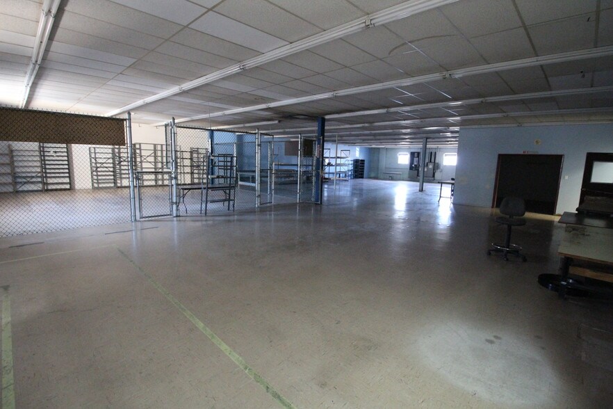 More Photos Of 7300 N Crescent Blvd, Pennsauken Unknown For Lease