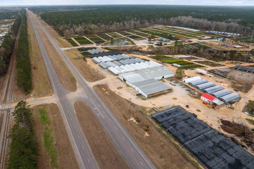 More Photos Of 10462 Hwy 165 S, Forest Hill Warehouse For Sale