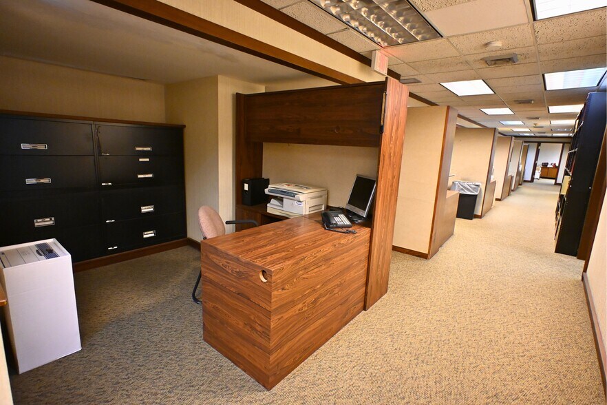 More Photos Of 2650 Biscayne Blvd, Miami Office For Lease