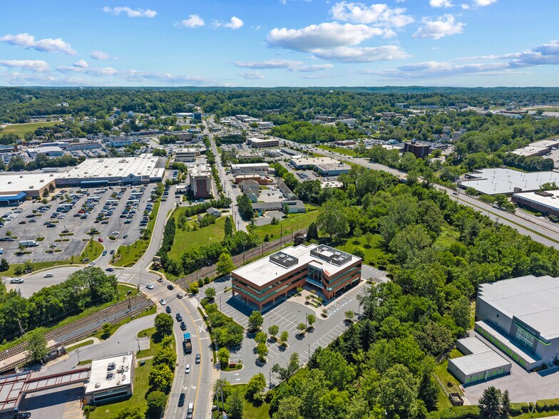 More Photos Of 1 Texas Station Ct, Timonium Office For Lease