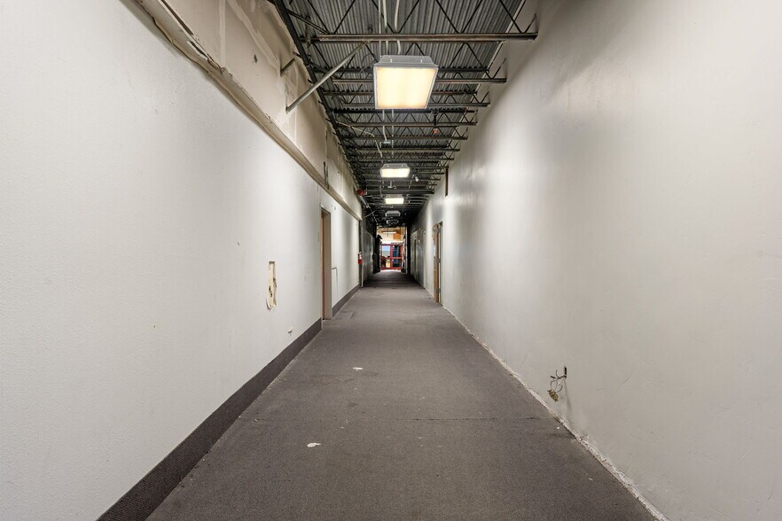 More Photos Of 120 E Altamira Dr, Cedar City Office Residential For Lease