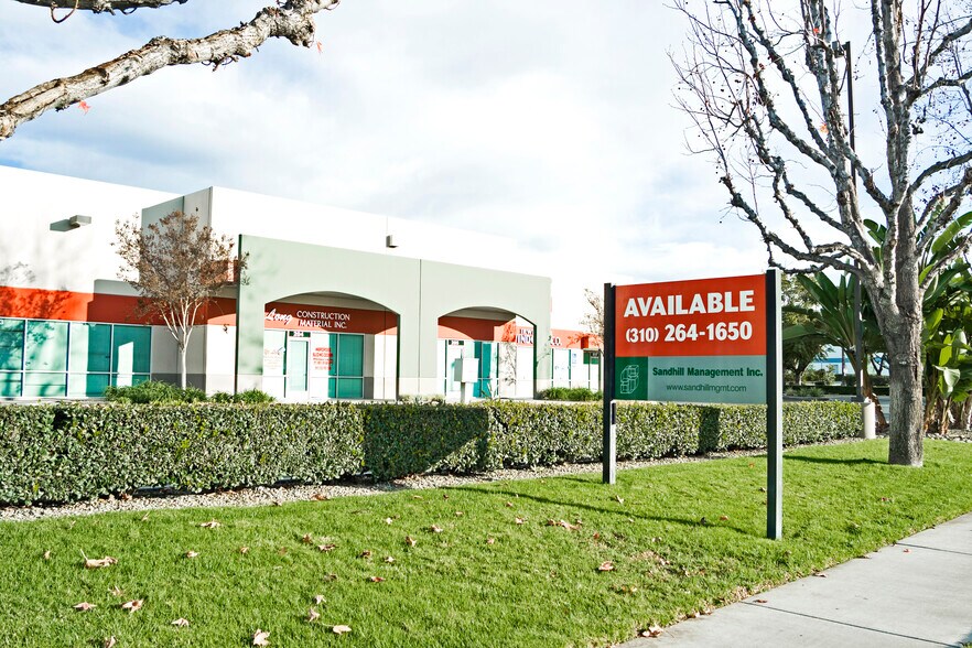 More Photos Of 12711 Ramona Blvd, Baldwin Park Warehouse For Lease