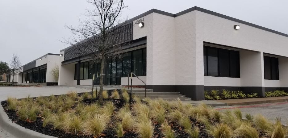 More Photos Of 4300 Alpha Rd, Dallas Unknown For Lease