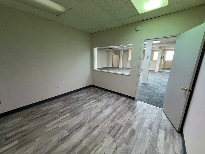 More Photos Of 801 Evans St, Cincinnati Loft Creative Space For Sale