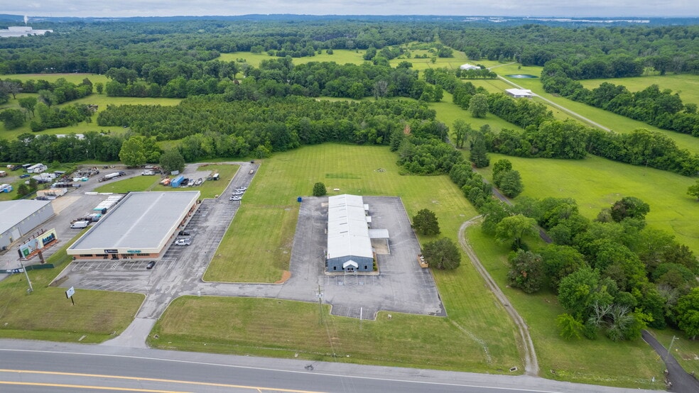 More Photos Of 7104 Lebanon Rd, Mount Juliet Warehouse For Lease