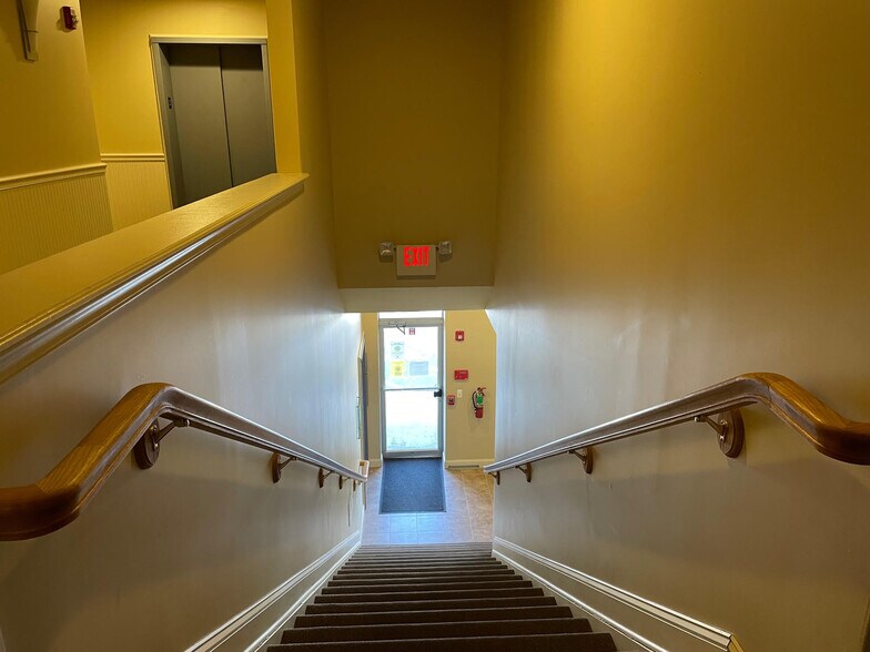 More Photos Of 1659 Route 88, Brick Office For Lease