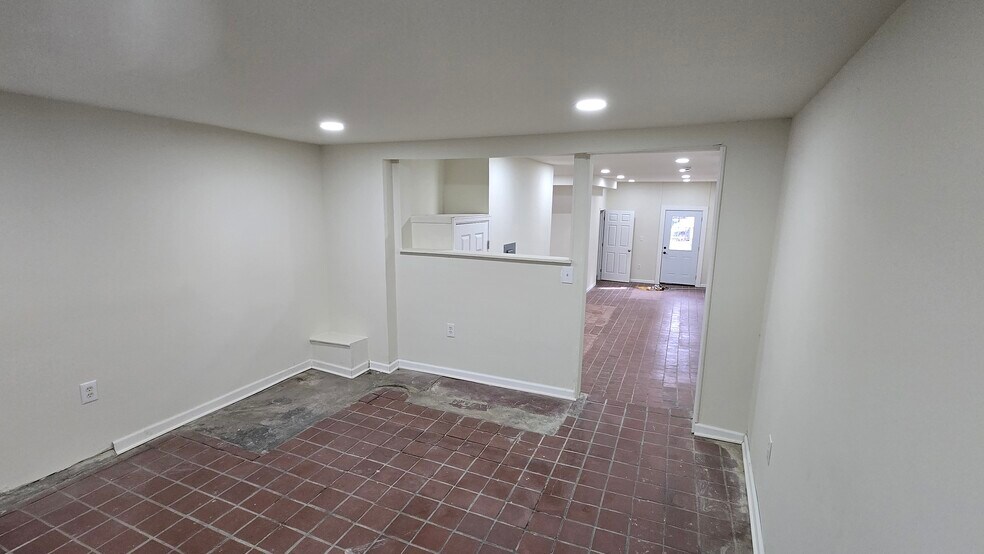 More Photos Of 592 Old Town Mall, Baltimore Storefront Retail Residential For Sale