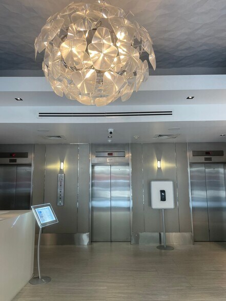 More Photos Of 150 SE 2nd Ave, Miami Coworking Space