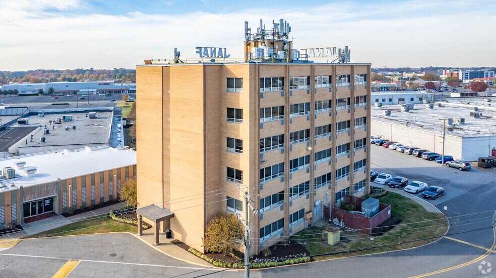 More Photos Of 5900 E Virginia Beach Blvd, Norfolk Office For Lease