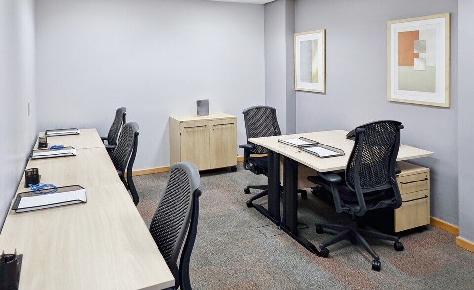More Photos Of 1020 E Lincolnway, La Porte Coworking Space