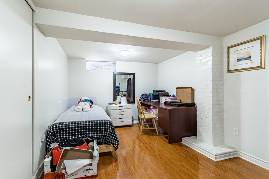 More Photos Of 14 Kilbarry Rd, Toronto Multifamily For Sale