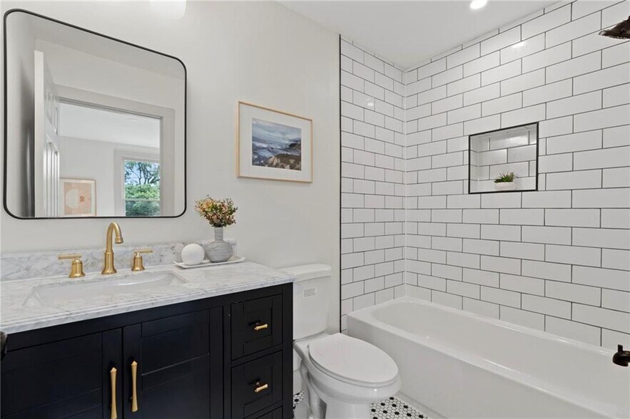 More Photos Of 2218-2220 M St, Richmond Multifamily For Sale