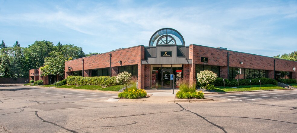 More Photos Of 4801 W 81st St, Bloomington Light Distribution For Lease