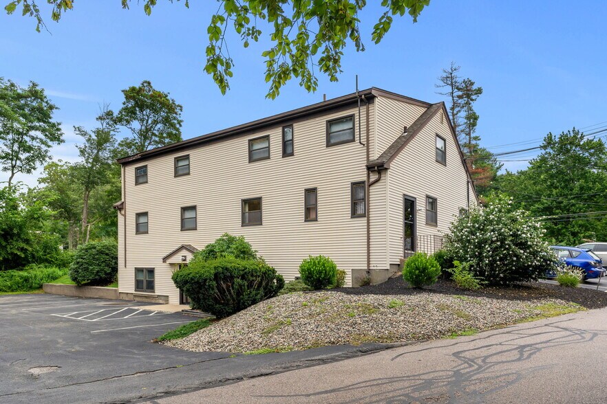More Photos Of 859 Washington St, Easton Office For Lease