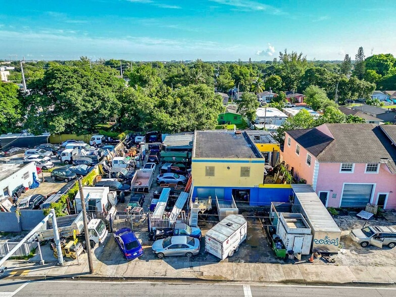 More Photos Of 3071 NW 54th St, Miami Warehouse For Sale