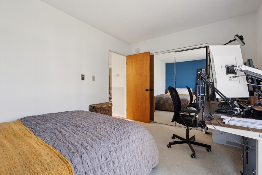 More Photos Of 459 Stow Ave, Oakland Apartments For Sale