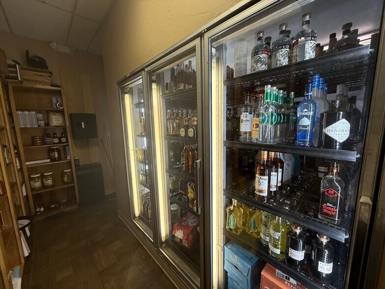 More Photos Of 109 E Corpening Ave, La Mesa Restaurant For Sale