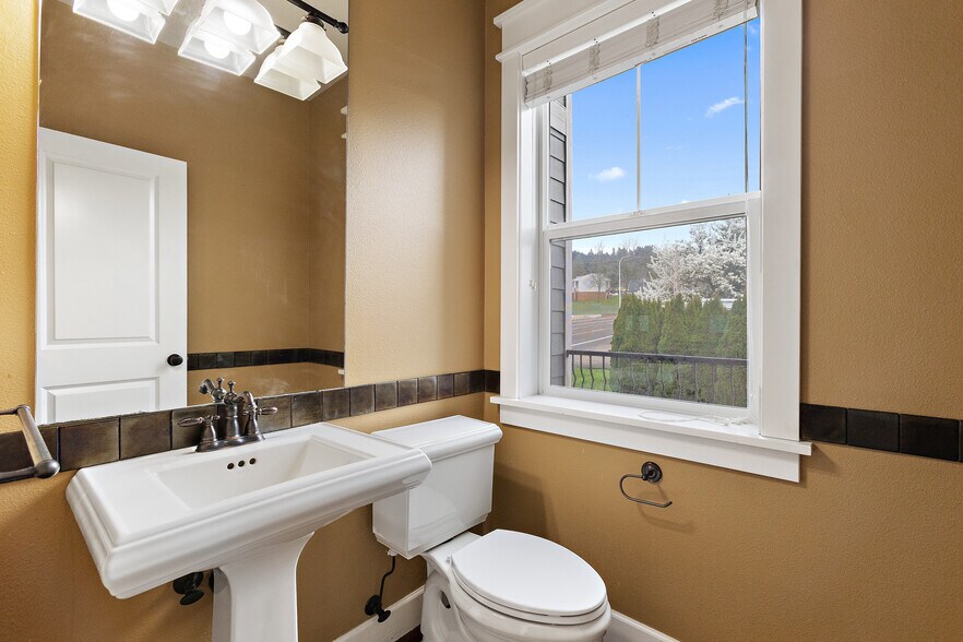 More Photos Of 9414 SE Causey Ave, Happy Valley Apartments For Sale