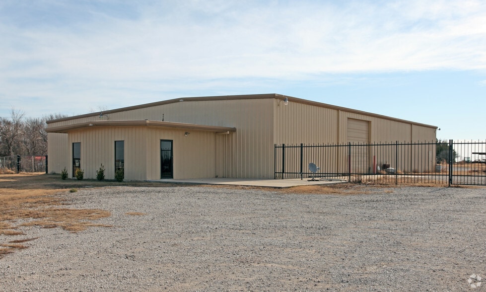 Primary Photo Of 5607 E 6th Ave, Stillwater Warehouse For Lease