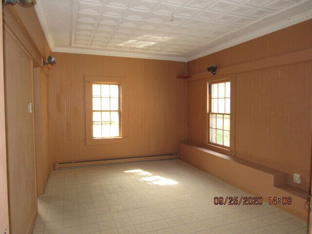 More Photos Of 124 Main St, Deep River Freestanding For Lease
