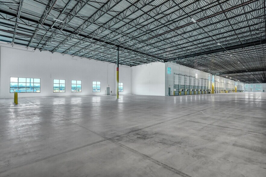 More Photos Of 2040 Sewanee Rd, North Charleston Distribution For Lease