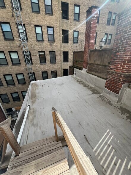 More Photos Of 313 S 16th St, Philadelphia Office For Sale