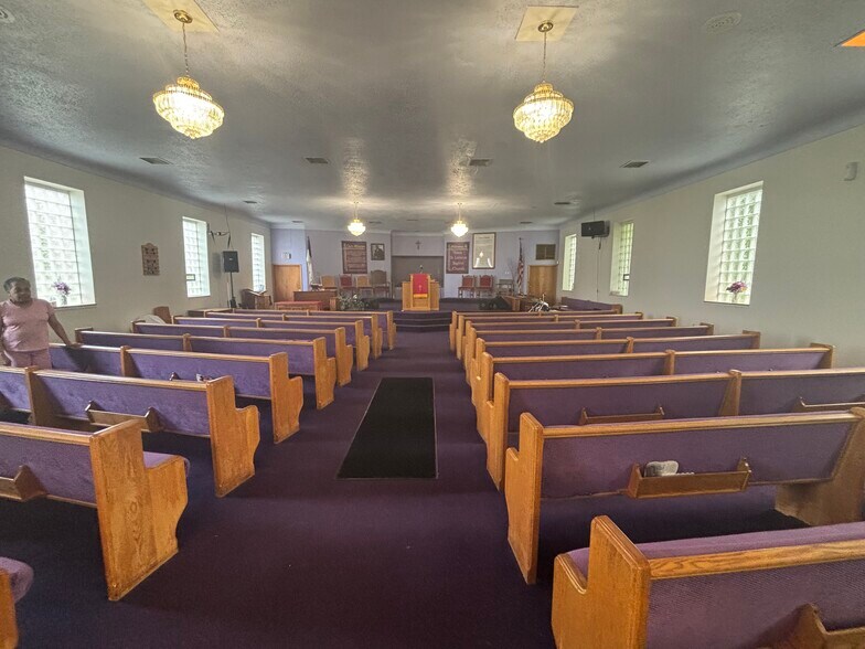 More Photos Of 10510 Sterritt St, Detroit Religious Facility For Sale