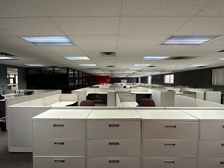 More Photos Of 11355 Stephens Rd, Warren Office For Sale