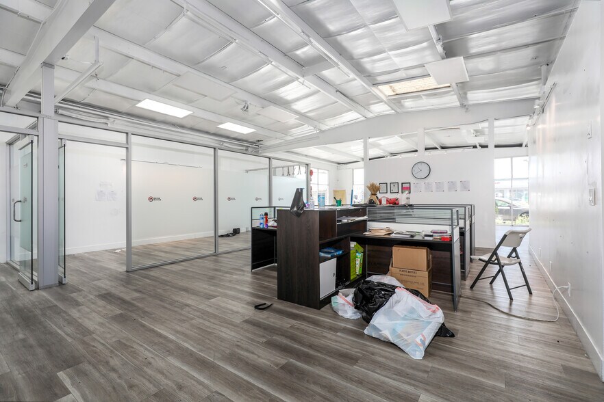 More Photos Of 953 W El Camino Real, Sunnyvale Auto Dealership For Lease