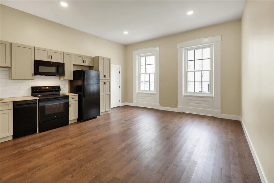 More Photos Of 241 S 5th St, Reading Apartments For Sale