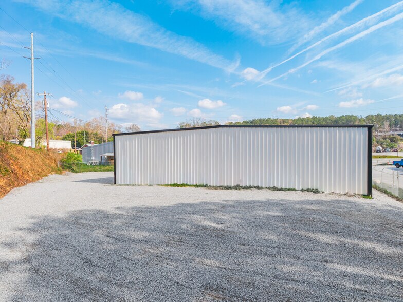 More Photos Of 540 E Church St, Jasper Auto Repair For Sale